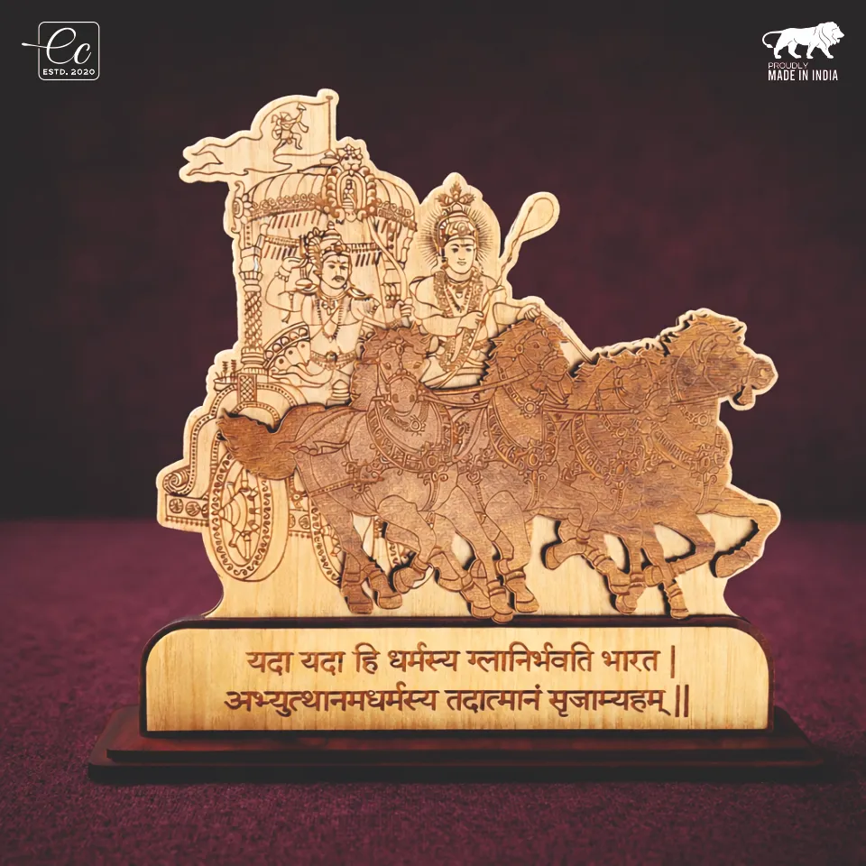 Premium Wooden Krishna–Arjuna Desk Momento / Sculpture